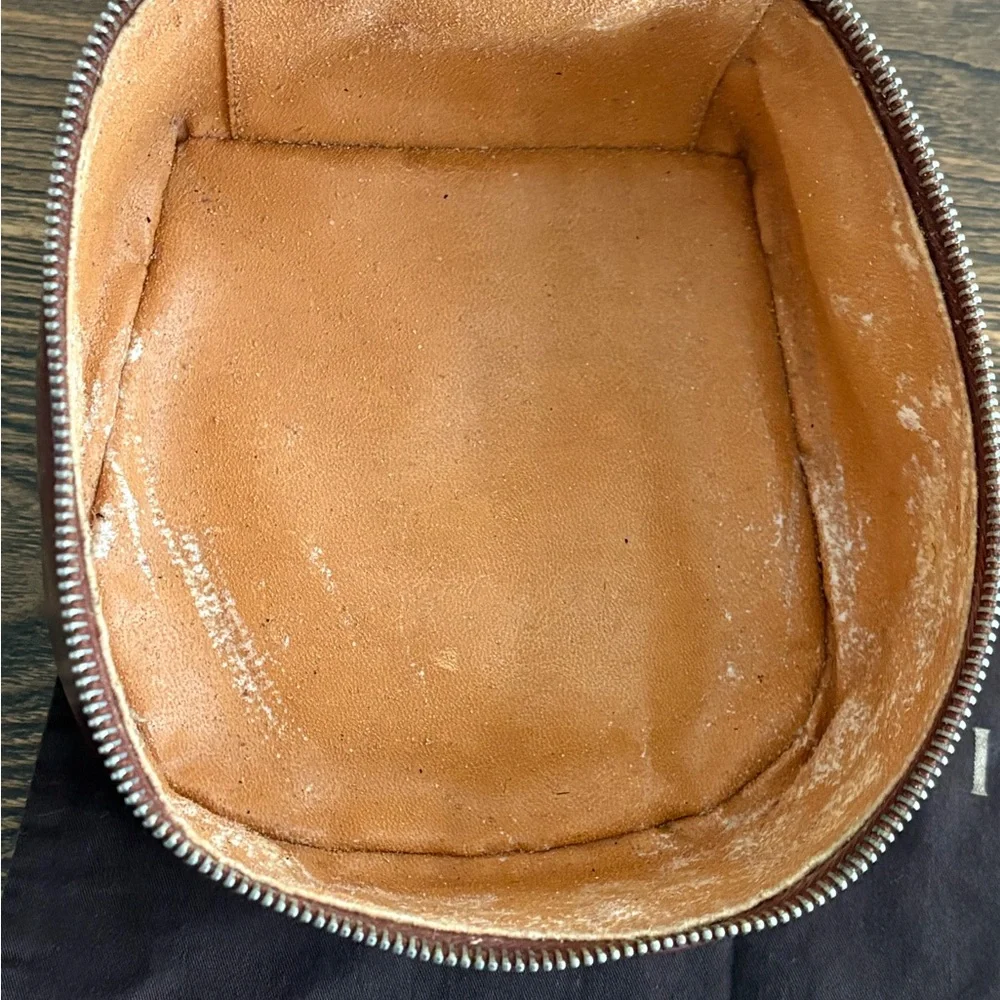 Gucci Vintage Burgundy Leather HandBag/Cosmetic Case w/ Dust Bag and COA - Picture 9 of 10